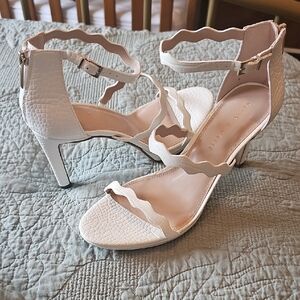 Kelly & Katie White Textured Heels